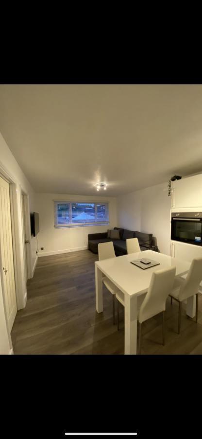 Modern 2 Bed Apartment & Free Parking Canterbury Exterior photo